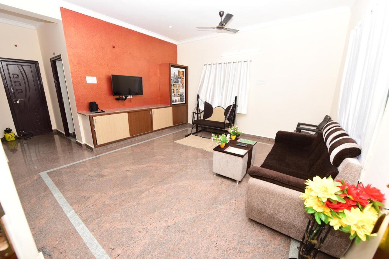 Sree Service Apartments Tirupati Exterior foto