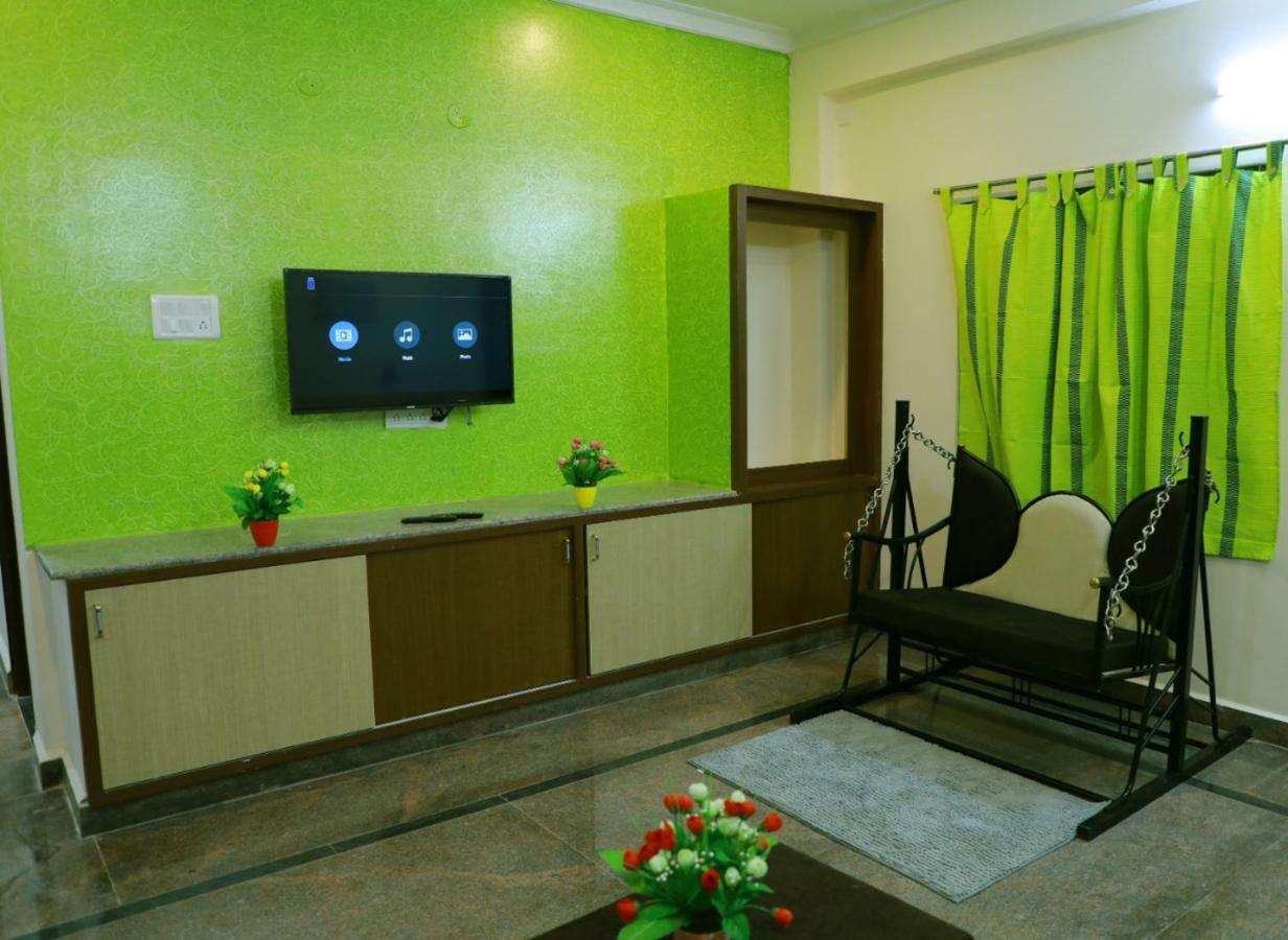 Sree Service Apartments Tirupati Exterior foto